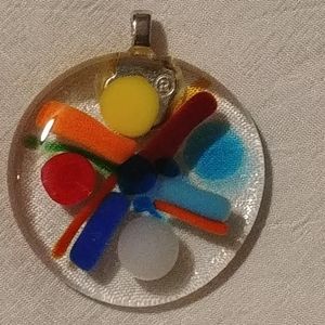 🌺2/$25 or 5/$50

Multicoloured Art Glass Pendant